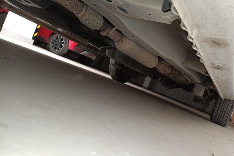 Used Wuling Hongguang 2019 1.5L S Basic Version China VI Standard LAR Chassis Front Left