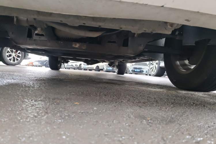 Used Wuling Hongguang 2019 1.5L S Comfort Edition China VI LAR Chassis Front