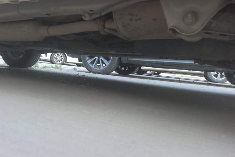 Used Wuling Hongguang 2019 1.5L S Comfort Edition China VI LAR Chassis Rear Left