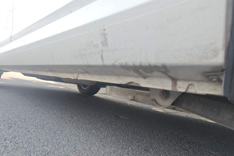 Used Wuling Hongguang 2019 1.5L S Comfort Edition China VI LAR Chassis Rear Left