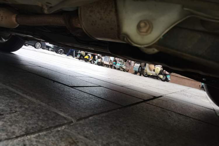 Used Wuling Hongguang 2019 1.5L S Comfort Edition China VI LAR Chassis Rear Left