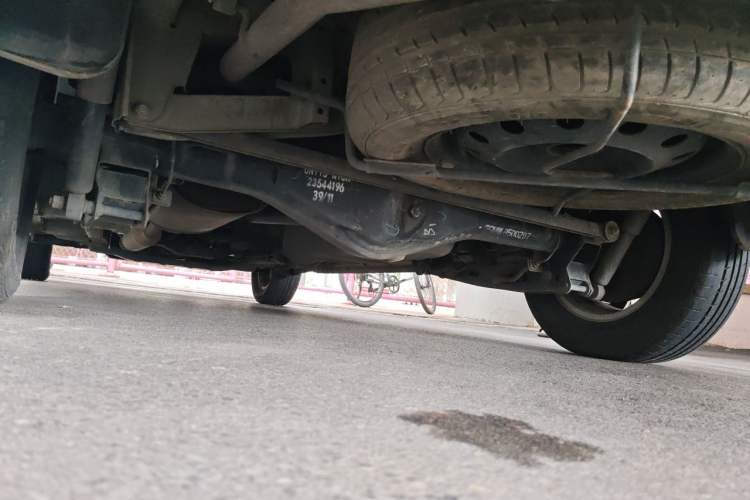 Used Wuling Hongguang 2019 1.5L S Comfort Edition China VI LAR Chassis Rear Left