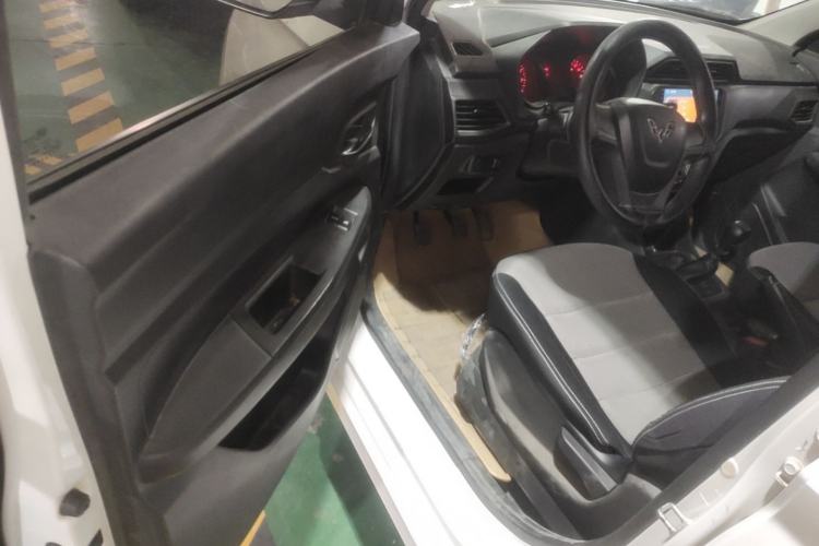 Used Wuling Hongguang 2019 1.5L S Basic Version China VI Standard LAR Driver Seat