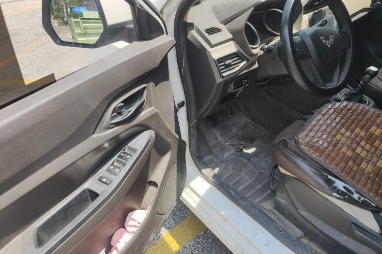 Used Wuling Hongguang 2019 1.5L S Standard Version China VI LAR Driver Seat