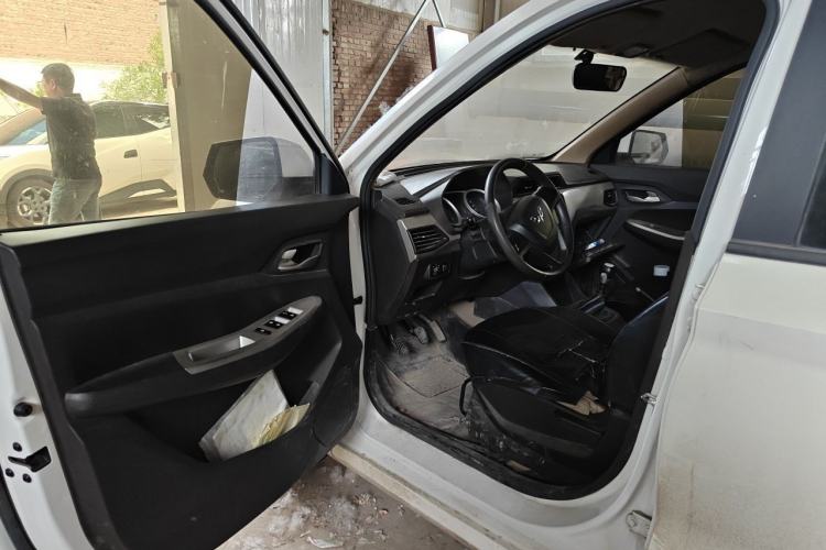 Used Wuling Hongguang 2019 1.5L S Comfort Edition China VI LAR Driver Seat