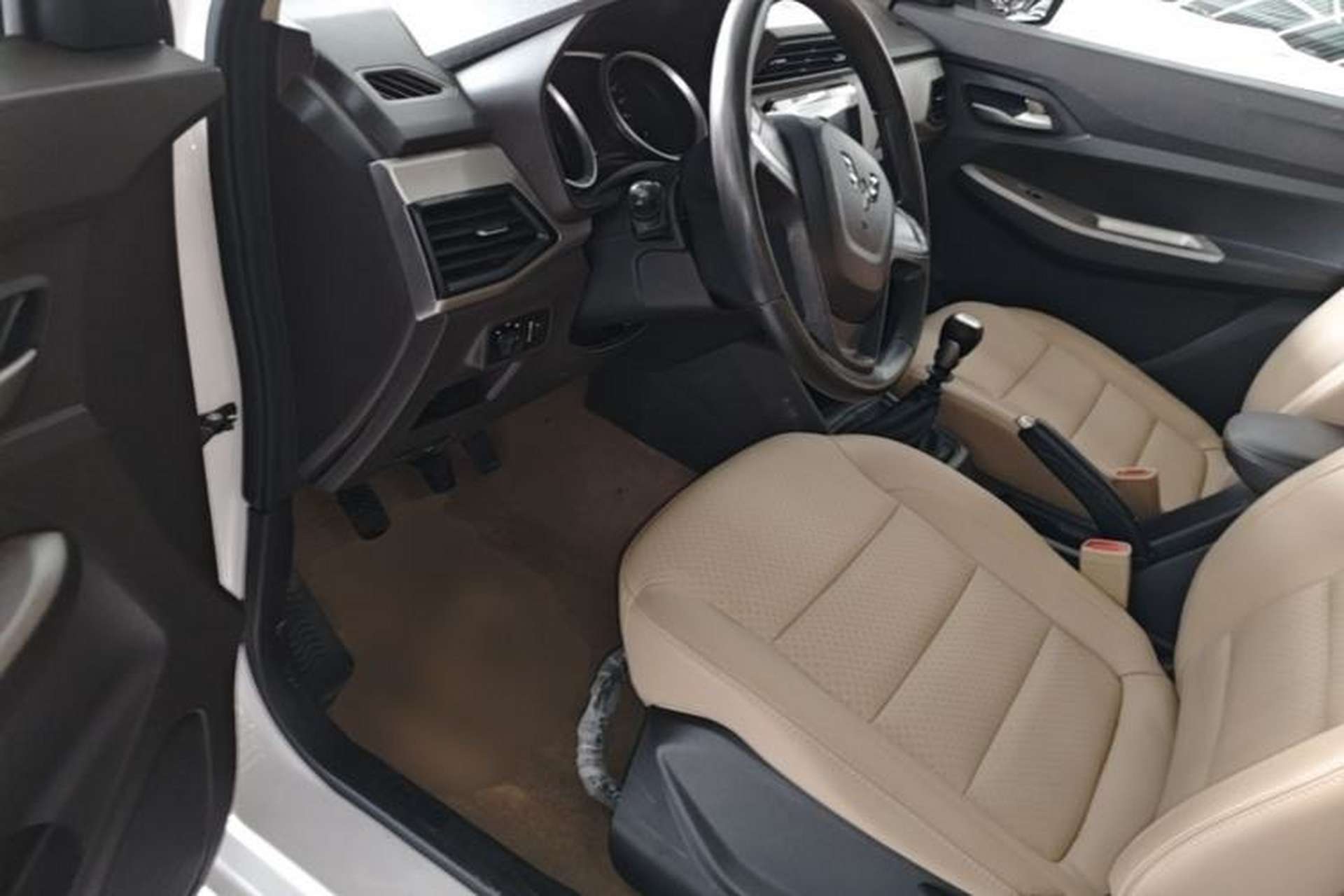 Used Wuling Hongguang 2019 1.5L S Comfort Edition China VI LAR Driver Seat