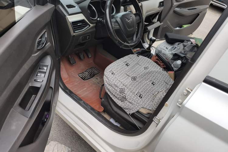 Used Wuling Hongguang 2019 1.5L S Standard Version China VI LAR Driver Seat