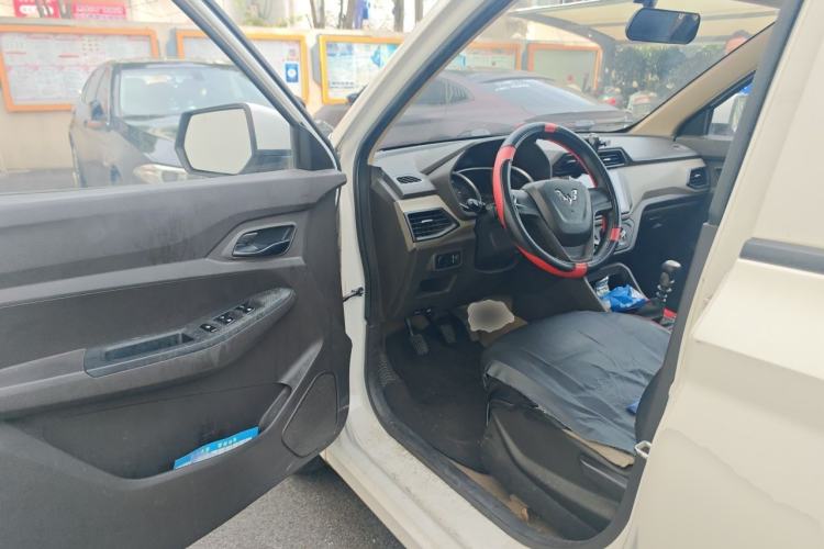 Used Wuling Hongguang 2019 1.5L S Standard Version China VI LAR Driver Seat