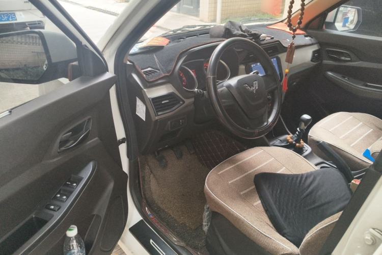 Used Wuling Hongguang 2019 1.5L S Standard Version China VI LAR Driver Seat