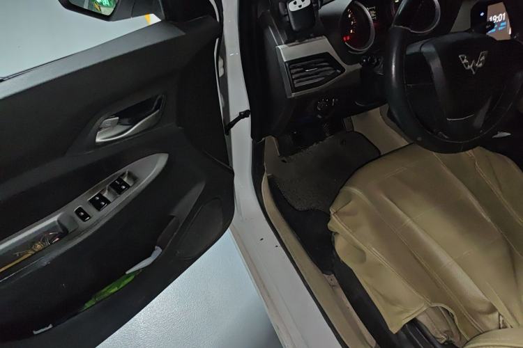 Used Wuling Hongguang 2019 1.5L S Comfort Edition China VI LAR Driver Seat