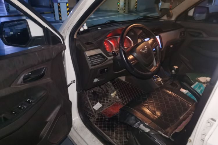 Used Wuling Hongguang 2019 1.5L S Standard Version China VI LAR Driver Seat