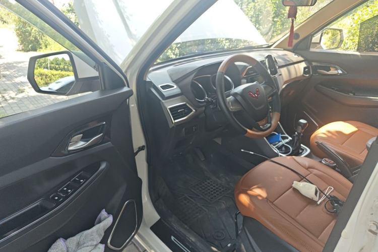 Used Wuling Hongguang 2019 1.5L S Standard Version China VI LAR Driver Seat