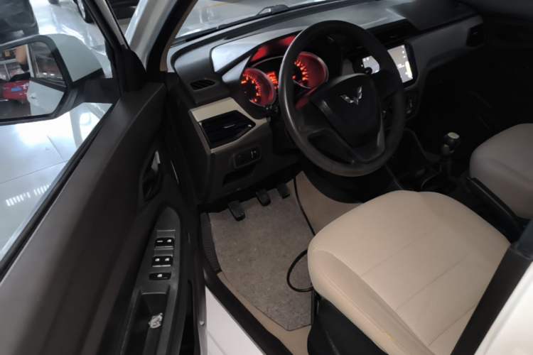 Used Wuling Hongguang 2019 1.5L S Standard Version China VI LAR Driver Seat