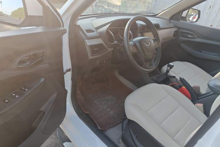 Used Wuling Hongguang 2019 1.5L S Standard Version China VI LAR Driver Seat