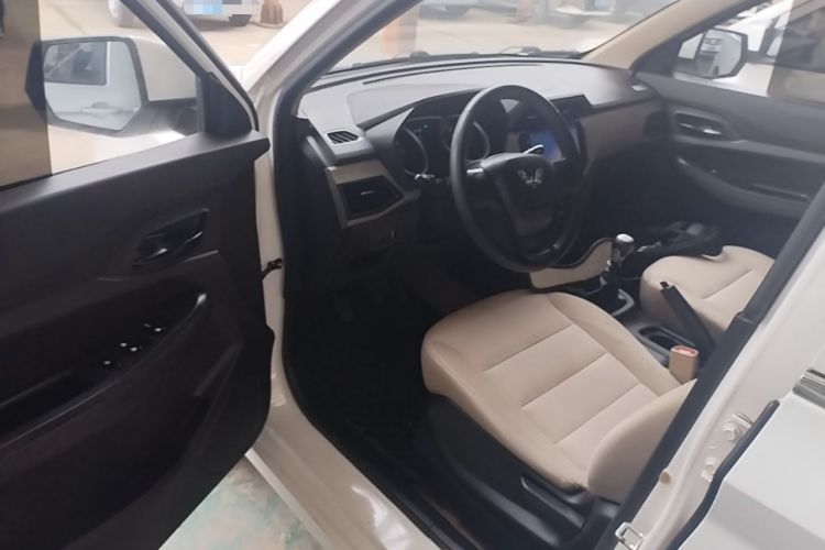 Used Wuling Hongguang 2019 1.5L S Standard Version China VI LAR Driver Seat