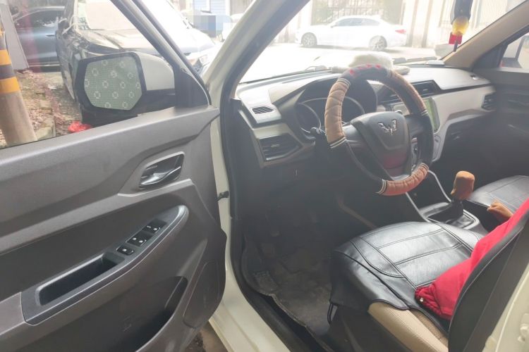 Used Wuling Hongguang 2019 1.5L S Standard Version China VI LAR Driver Seat