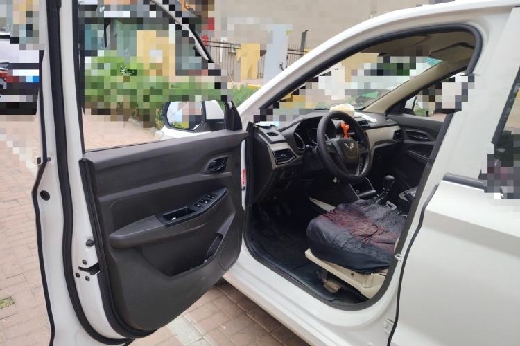 Used Wuling Hongguang 2019 1.5L S Standard Version China VI LAR Driver Seat