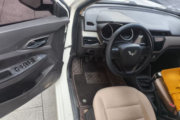 Used Wuling Hongguang 2019 1.5L S Standard Version China VI LAR Driver Seat