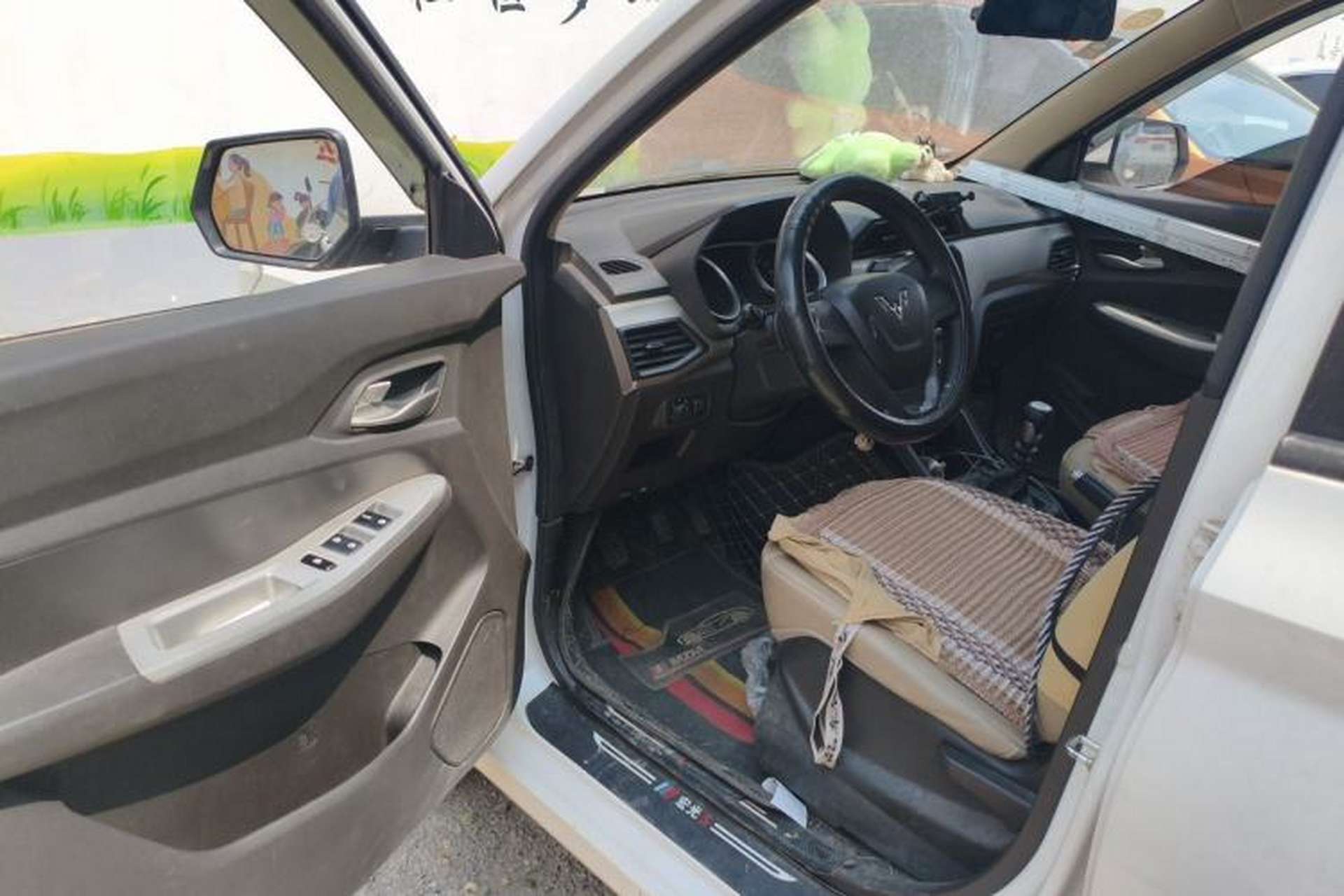 Used Wuling Hongguang 2019 1.5L S Comfort Edition China VI LAR Driver Seat
