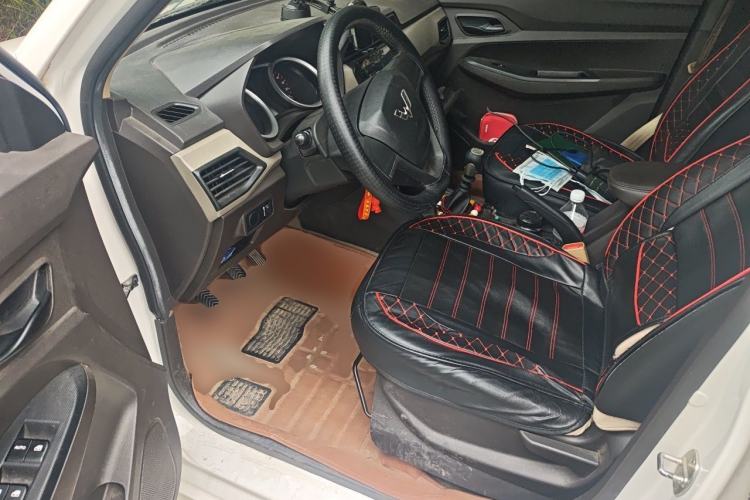 Used Wuling Hongguang 2019 1.5L S Standard Version China VI LAR Driver Seat