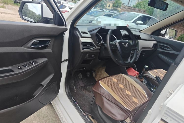 Used Wuling Hongguang 2019 1.5L S Standard Version China VI LAR Driver Seat
