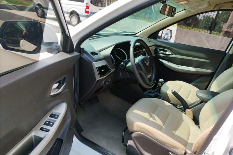 Used Wuling Hongguang 2019 1.5L S Comfort Edition China VI LAR Driver Seat