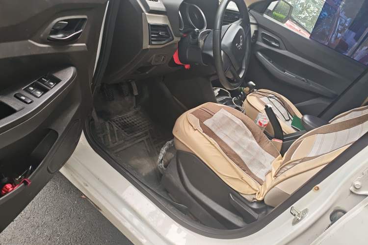 Used Wuling Hongguang 2019 1.5L S Standard Version China VI LAR Driver Seat