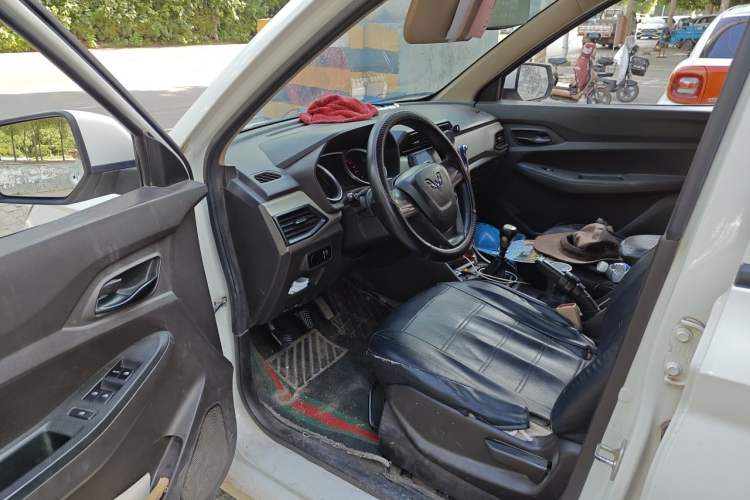 Used Wuling Hongguang 2019 1.5L S Standard Version China VI LAR Driver Seat