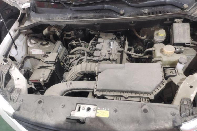 Used Wuling Hongguang 2019 1.5L S Basic Version China VI Standard LAR Engine Bay