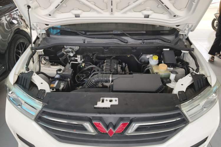 Used Wuling Hongguang 2019 1.5L S Standard Version China VI LAR Engine Bay
