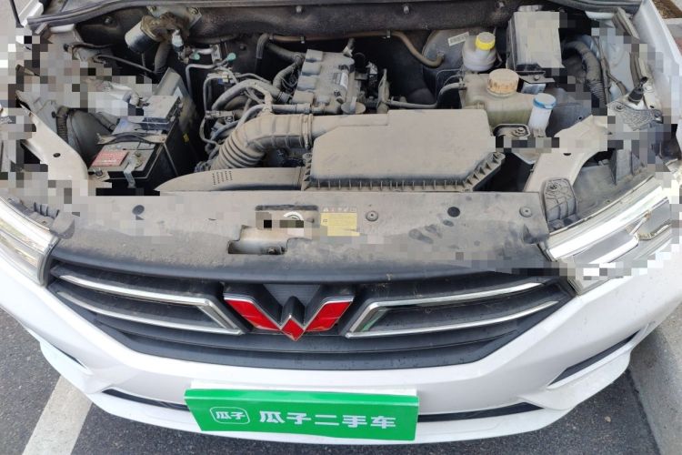 Used Wuling Hongguang 2019 1.5L S Comfort Edition China VI LAR Engine Bay