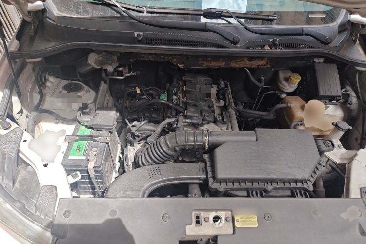 Used Wuling Hongguang 2019 1.5L S Comfort Edition China VI LAR Engine Bay