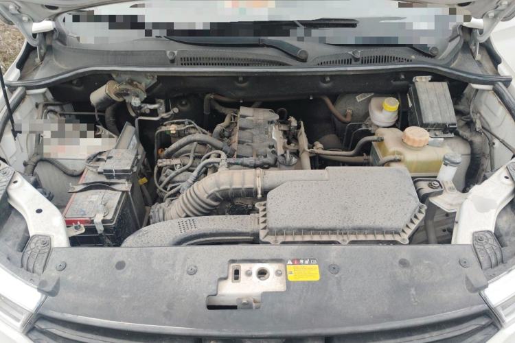 Used Wuling Hongguang 2019 1.5L S Basic Version China VI Standard LAR Engine Bay
