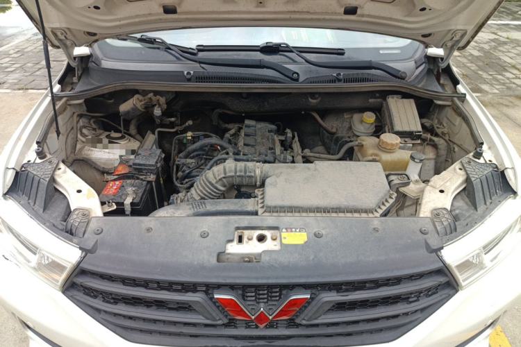 Used Wuling Hongguang 2019 1.5L S Basic Version China VI Standard LAR Engine Bay