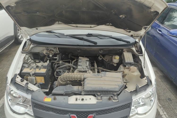 Used Wuling Hongguang 2019 1.5L S Base Version L2B Engine Bay