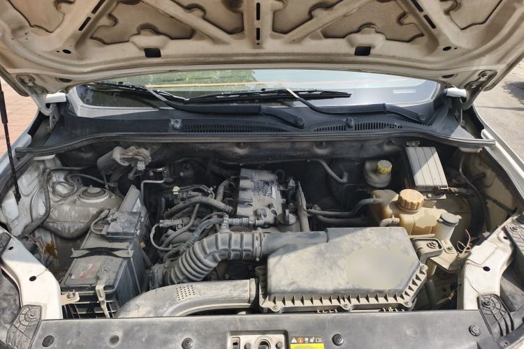 Used Wuling Hongguang 2019 1.5L S Basic Version China VI Standard LAR Engine Bay