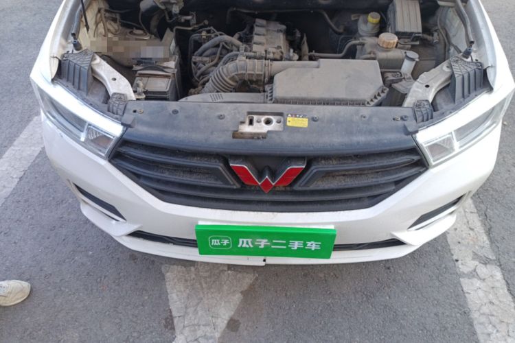 Used Wuling Hongguang 2019 1.5L S Basic Version China VI Standard LAR Engine Bay