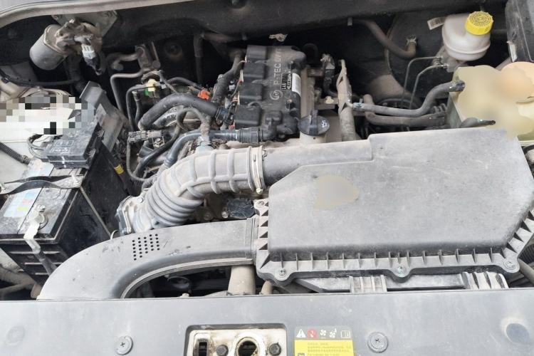 Used Wuling Hongguang 2019 1.5L S Comfort Edition China VI LAR Engine Bay