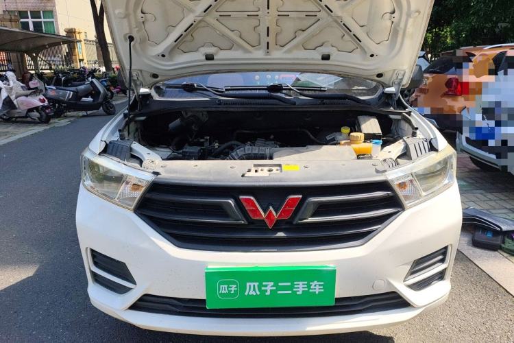 Used Wuling Hongguang 2019 1.5L S Basic Version China VI Standard LAR Engine Bay