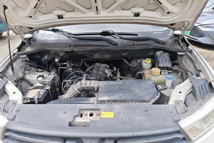 Used Wuling Hongguang 2019 1.5L S Basic Window-Sealed Vehicle China VI LAR Engine Bay