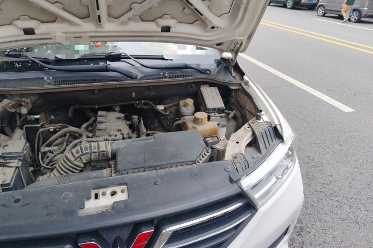 Used Wuling Hongguang 2019 1.5L S Standard Version China VI LAR Engine Bay Left