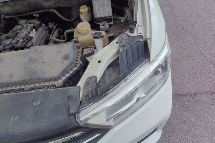 Used Wuling Hongguang 2019 1.5L S Standard Version China VI LAR Engine Bay Left