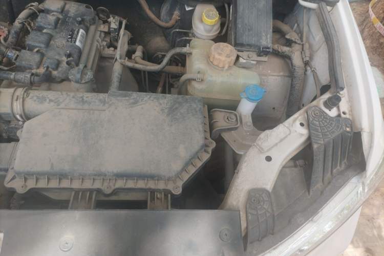 Used Wuling Hongguang 2019 1.5L S Standard Version China VI LAR Engine Bay Left