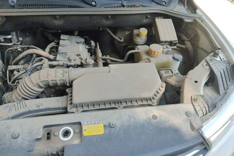 Used Wuling Hongguang 2019 1.5L S Standard Version China VI LAR Engine Bay Left