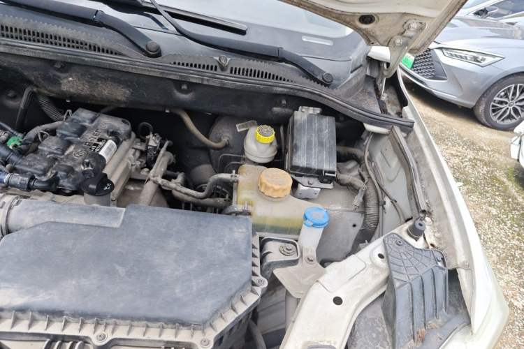 Used Wuling Hongguang 2019 1.5L S Basic Window-Sealed Vehicle China VI LAR Engine Bay Left