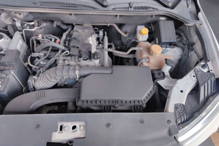 Used Wuling Hongguang 2019 1.5L S Comfort Edition China VI LAR Engine Bay Left