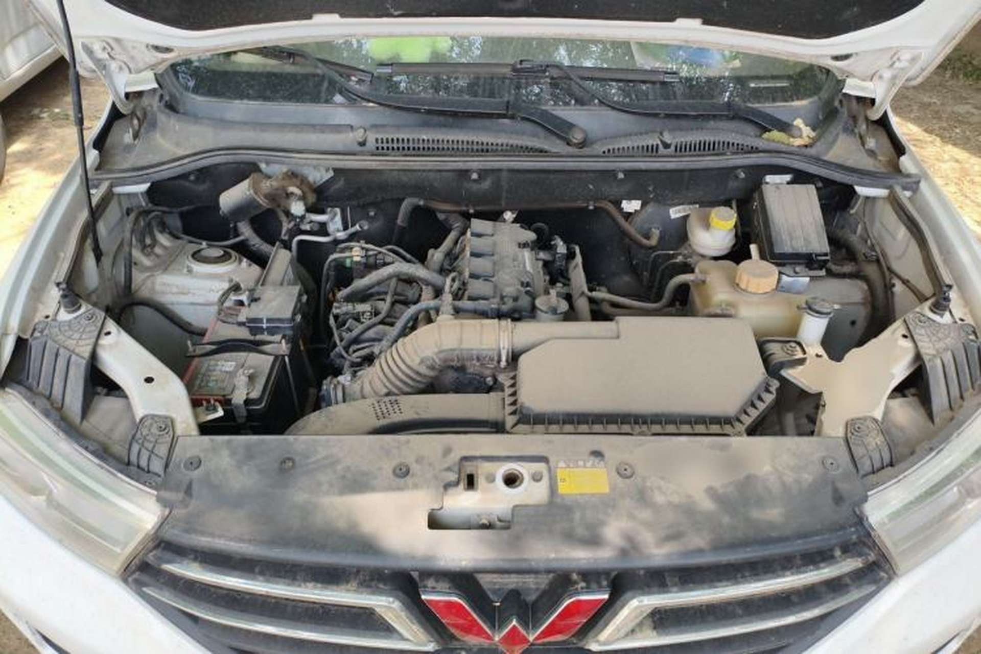 Used Wuling Hongguang 2019 1.5L S Comfort Edition China VI LAR Engine Bay