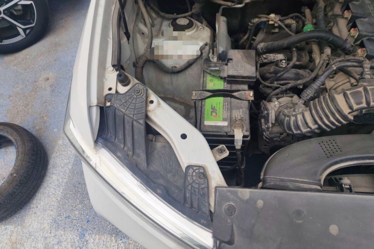 Used Wuling Hongguang 2019 1.5L S Comfort Edition China VI LAR Engine Bay Right