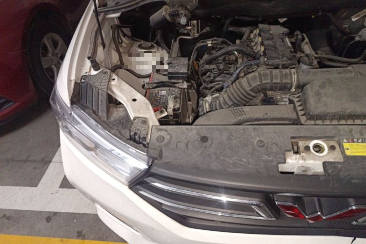 Used Wuling Hongguang 2019 1.5L S Comfort Edition China VI LAR Engine Bay Right