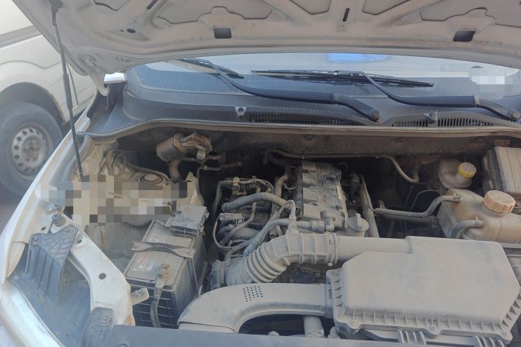 Used Wuling Hongguang 2019 1.5L S Standard Version China VI LAR Engine Bay Right